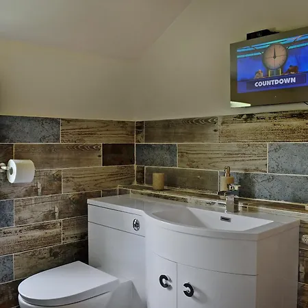 Grajo - Uk1284 Threlkeld